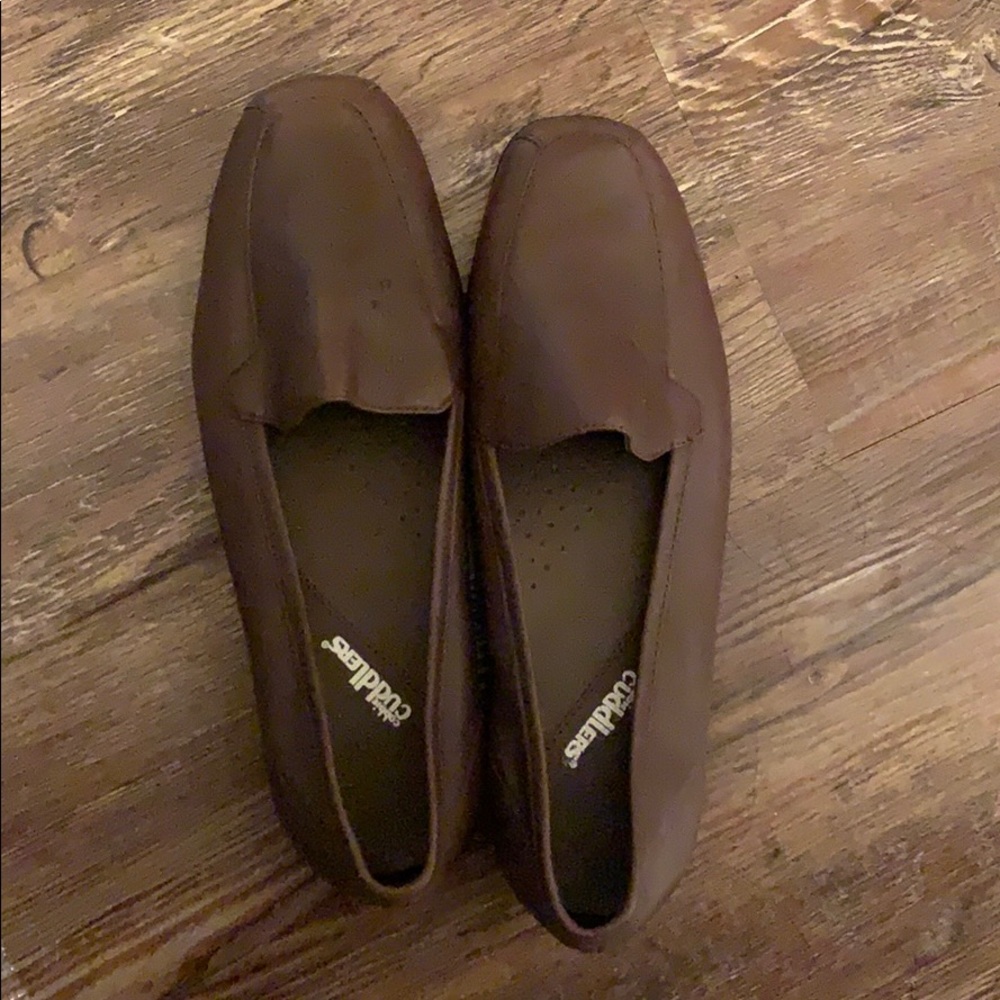 Casual dress shoes